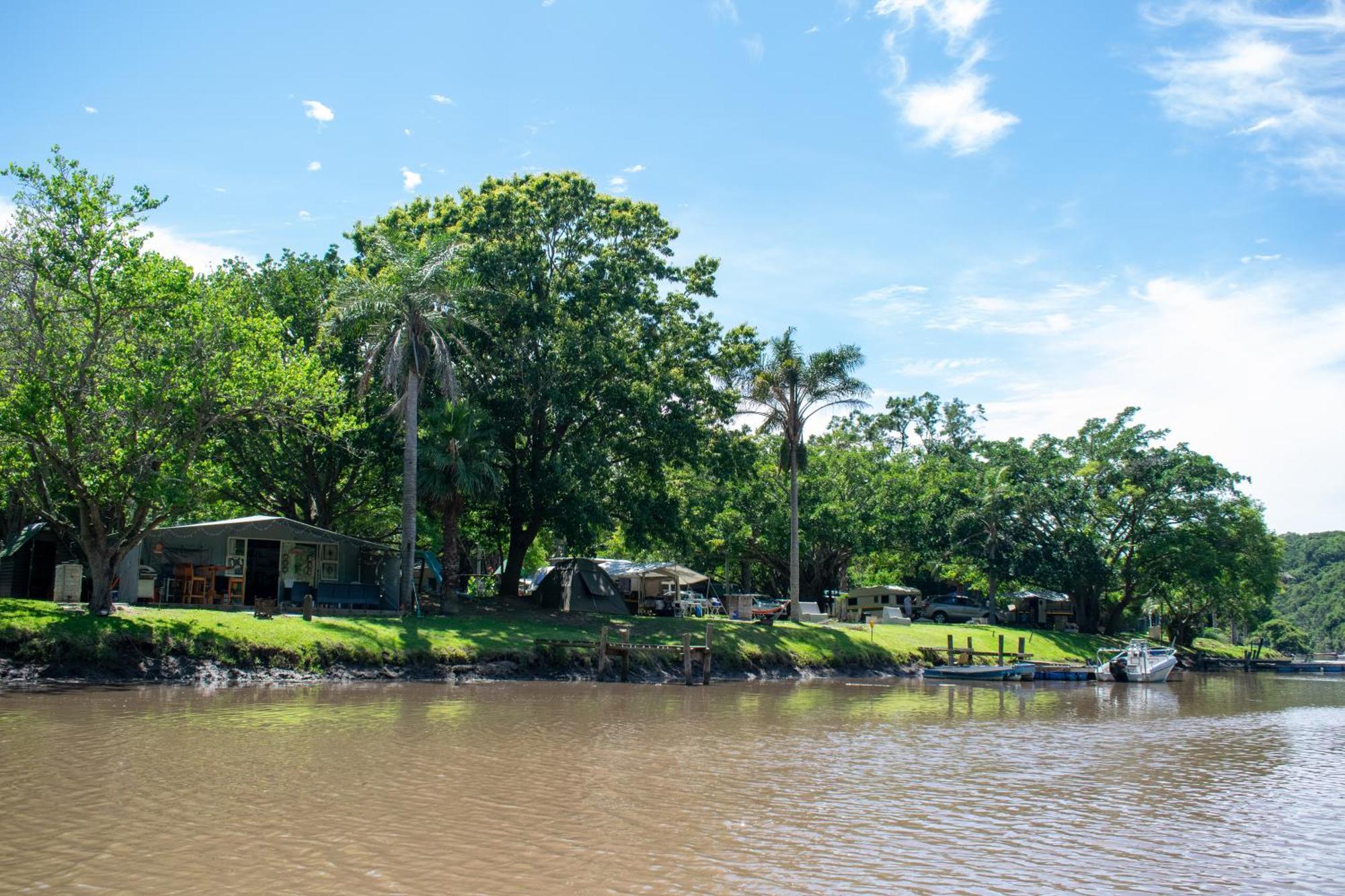 Areena Riverside Resort Kwelera Екстер'єр фото