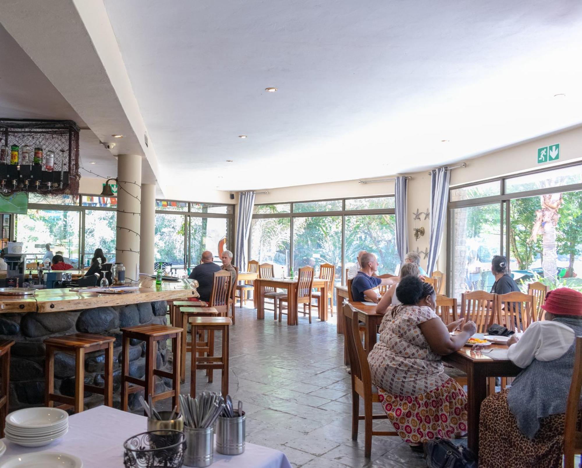 Areena Riverside Resort Kwelera Екстер'єр фото