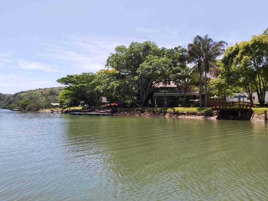 Areena Riverside Resort Kwelera Екстер'єр фото