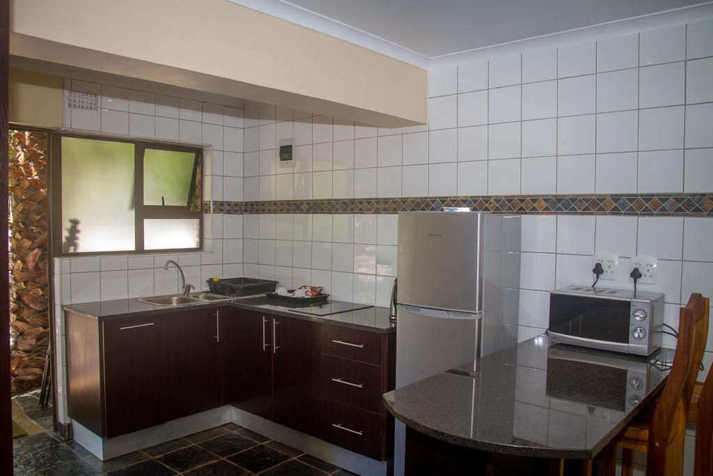 Areena Riverside Resort Kwelera Екстер'єр фото
